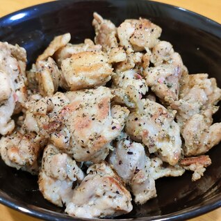 鶏もも肉のゆかりマヨ焼き